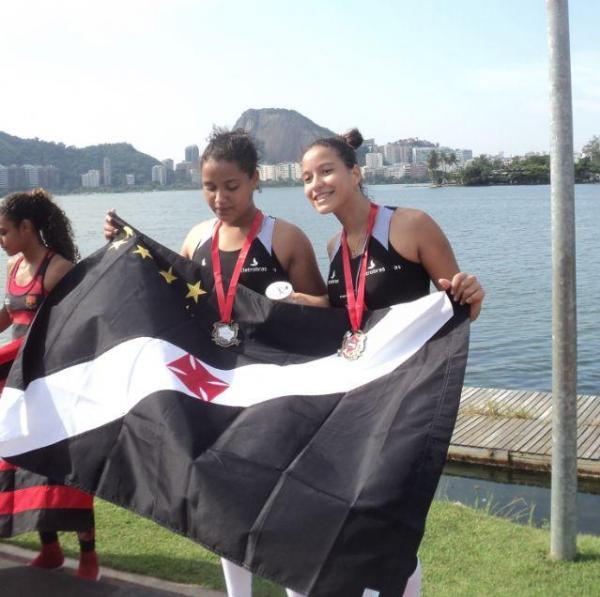 Catharina Mota e Jssica Mudier, terceiro lugar double skiff junior A feminino