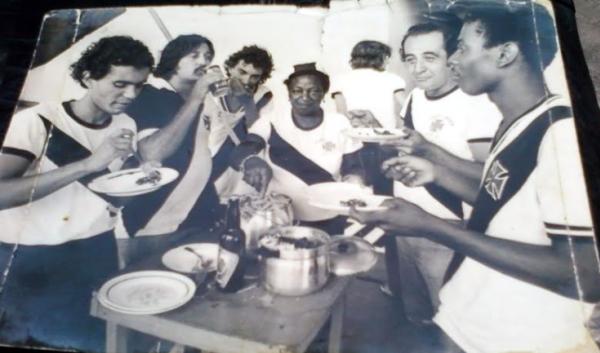 Fora Jovem Feijoada 1971