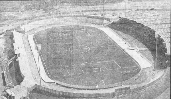 Demolido em 2005, o Estdio Pelezo recebeu o nico clssico Flamengo x Vasco da histria no Distrito Federal