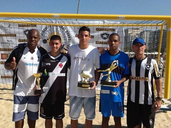 Vascano Luquinhas foi o melhor jogador e o artilheiro da Copa Guaraviton