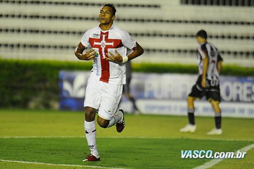 lton fez o 1 gol da camisa templria em 2010
