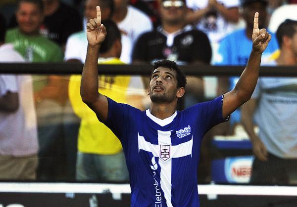 Diego Souza fez o 1 gol da camisa azul em 2012