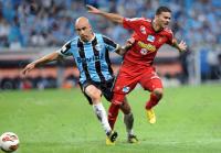 Cris jogando pelo Grmio