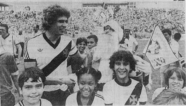 Fora Jovem , TOV e Roberto Dinamite 1982