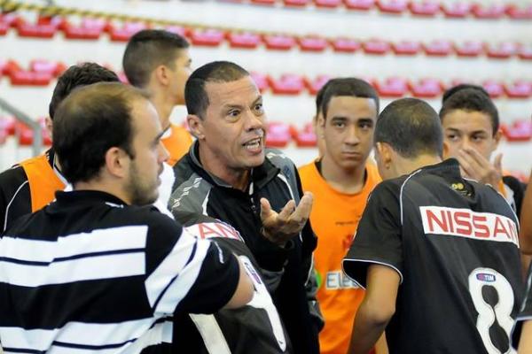 Marco Avellar, treinador do Sub-17 do Vasco