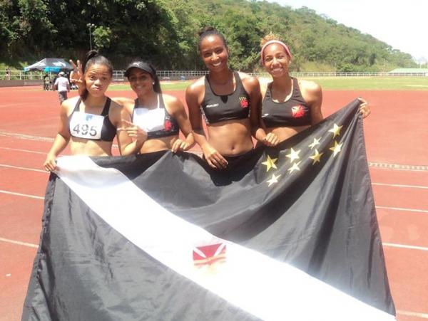 Revezamento medley feminino campeo estadual de Menores