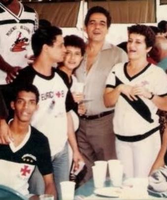 Fora Jovem. Pequenos Vascanos e TOV apoiando Eurico Miranda 1985