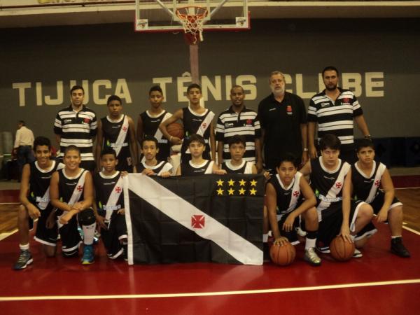 Time de Basquete Mirim do Vasco no Estadual 2013