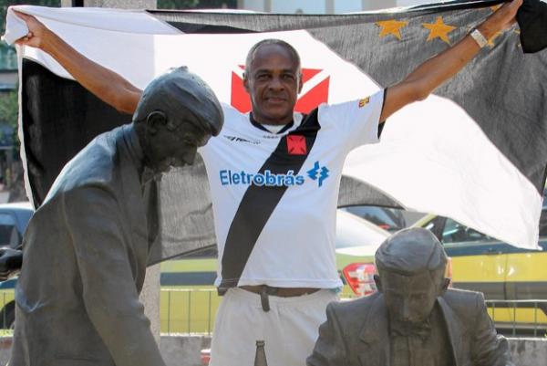 Ren relembra carreira e jogo contra Pel