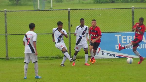 Lance de Vasco 1 x 0 Flamengo, 1 jogo da final do Estadual Infantil