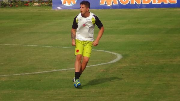 Kadu, zagueiro dos Juniores do Vasco