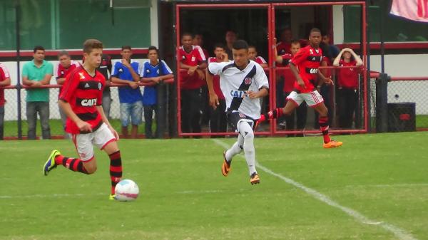 Gabriel Buriche, lateral-direito do Infantil do Vasco