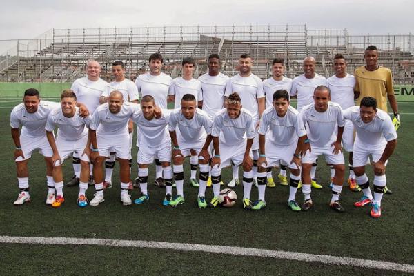 Thalles (acima de Ne�lton)