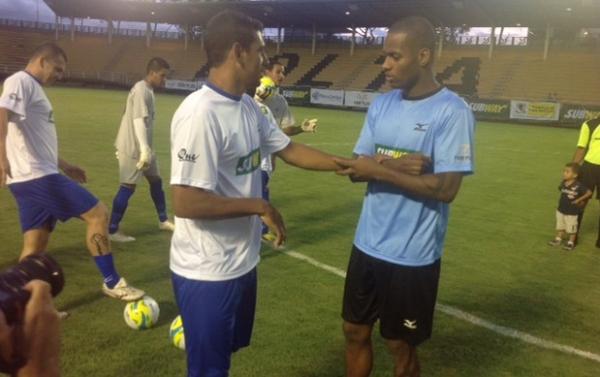 Diego Souza e Ded deram nomes aos times em jogo beneficente