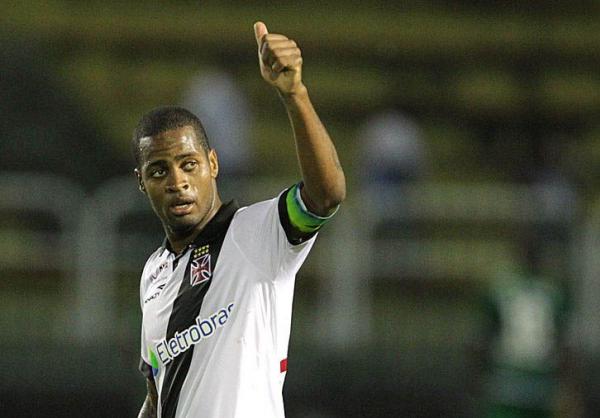 Em abril, aps meses de informaes desencontradas, o 