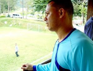 Valdiran tenta recomeo no Comercial