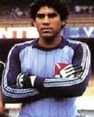 Ac�cio completa 55 anos