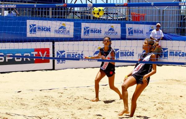 Luiza e Luiza, dupla feminina de Futevlei do Vasco na 1 etapa da Liga Nacional