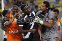 Jogadores comemorando gol
