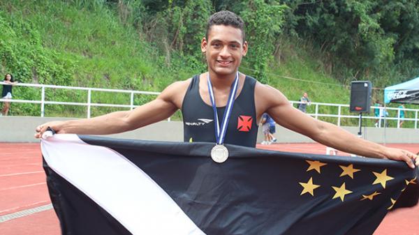 Pedro Paulo levou a prata no arremesso de peso