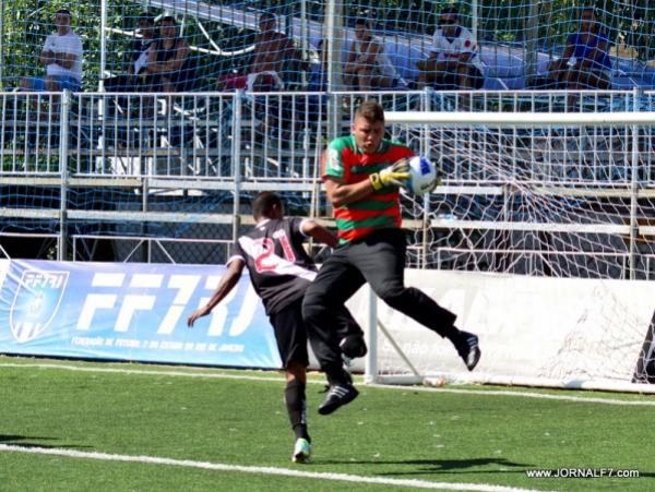 Igor fez boas defesas em sua estreia pela Portuguesa
