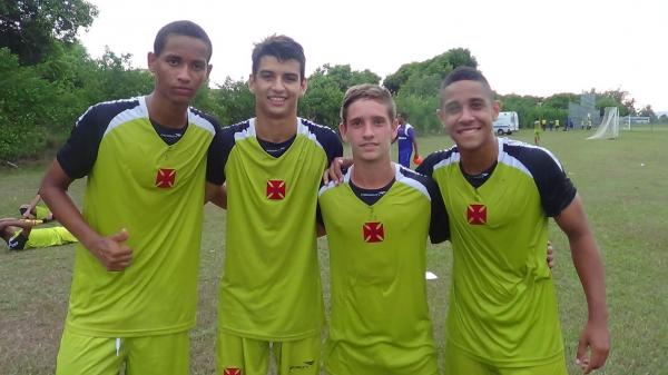 Marquinhos, Ricardo, Matheus Souza e Joo, do Juvenil do Vasco