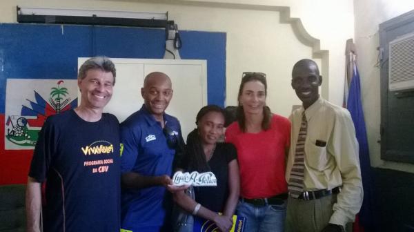 Reunio para apresentao do projeto com os diretores de escolas de Porto Prncipe - Capital do Haiti e local ainda em reconstruo depois do Terremoto de 2010.