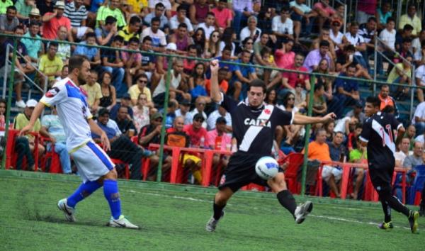 Com casa cheia, o Madureira bateu o Vasco de virada no clube Dom Pedro II