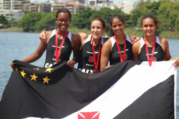 Equipe Feminina de Four Skiff foi segunda colocada na categoria aspirante