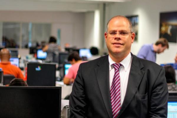 Roberto Monteiro visitou a redao do Jornal O Dia