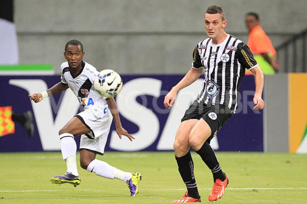 Yago em ao contra o Resende