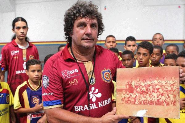 Gilberto  atualmente tcnico do Madureira