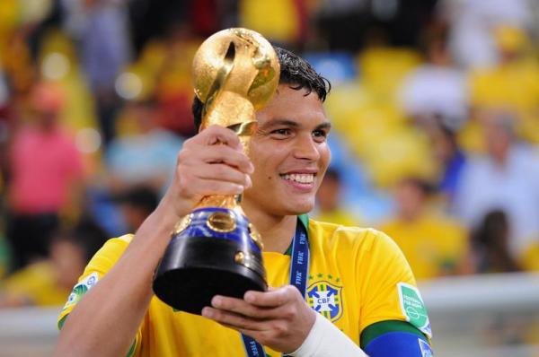 Thiago Silva, capito da Seleo Brasileira: vascano na infncia