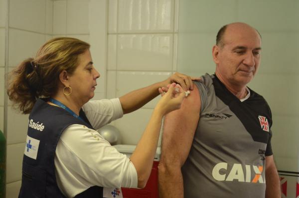 Funcionrios do clube foram atendidos no Departamento Mdico