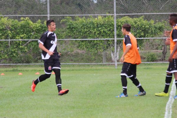 Eli comemora gol anotado contra o Flamengo