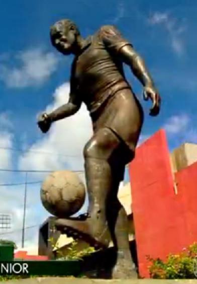 Esttua de Ademir Menezes em Recife