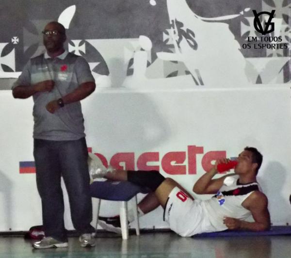 Marcelo Barreto (fisioterapeuta) e Pietro (ala-piv)