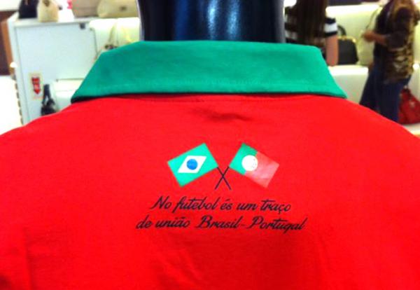 Detalhe do trecho do hino do Vasco que remete a Portugal