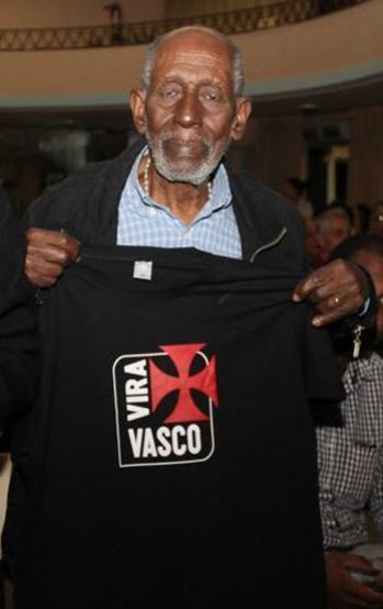 Nelson Sargento compareceu  plenria do Vira Vasco, de Nelson Rocha