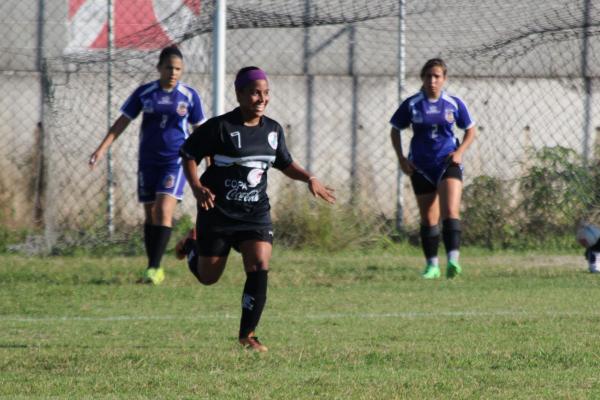 Rayane da Silva marcou trs gols no jogo