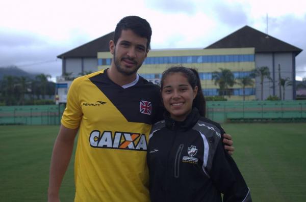 Crias do Vasco, Luan e Larissa se conheceram no CFZ