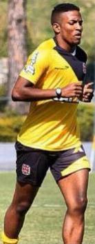 Thalles em Pinheiral: volta ao visual tradicional