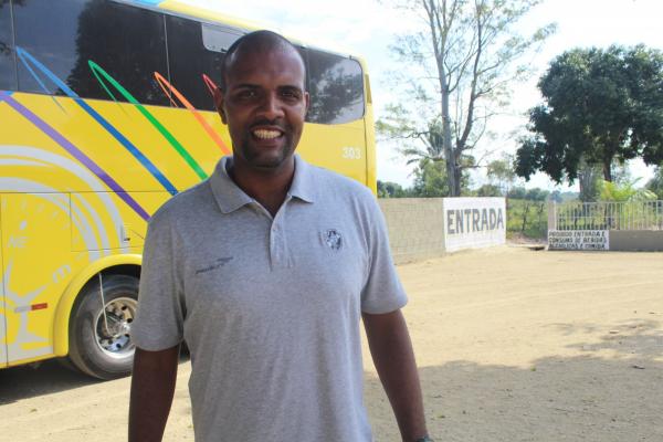 Vincius Almeida ser o treinador do sub-13 durante a ESCUP