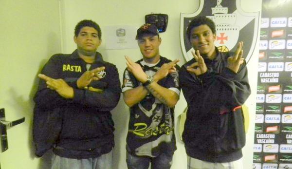 Kleber com torcedores do Vasco