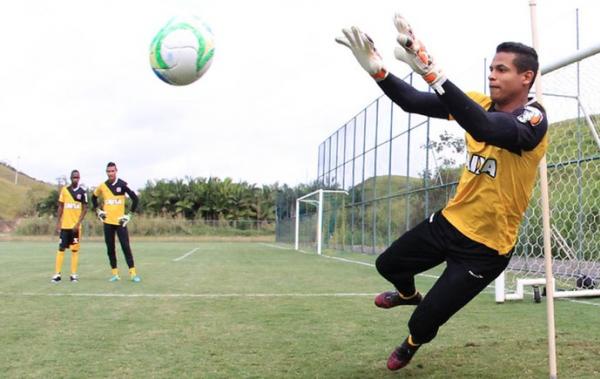 Diogo Silva no treino do Vasco