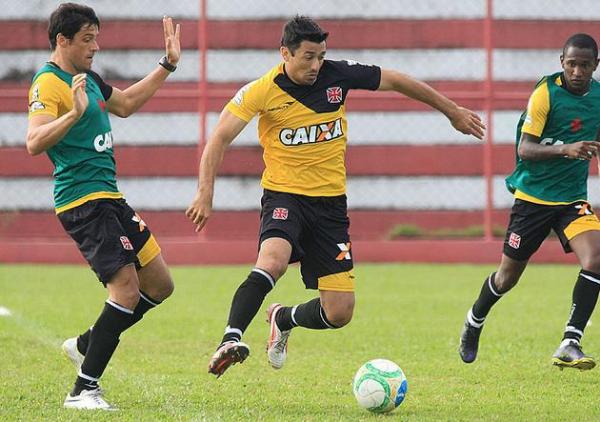 Fabrcio e Aranda, volantes do Vasco