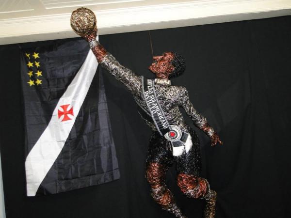 Esttua em homenagem a Barbosa