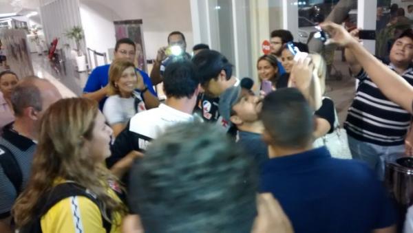 Vasco desembarca em Cuiab com assdio da torcida