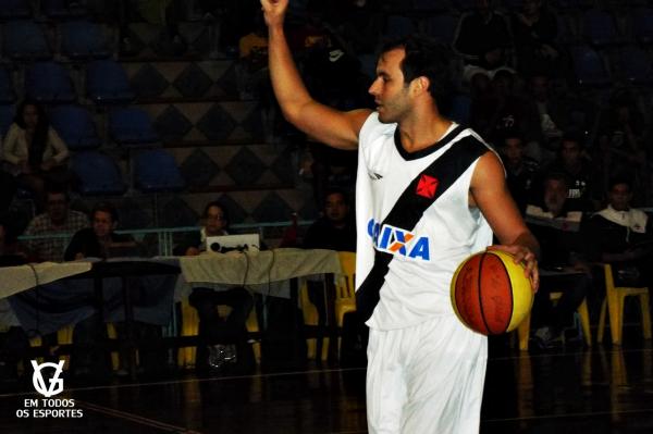 O jogo marcou o retorno de Bruninho s quadras, na qual ficou afastado por quase 2 meses, por conta de uma contuso na coxa.