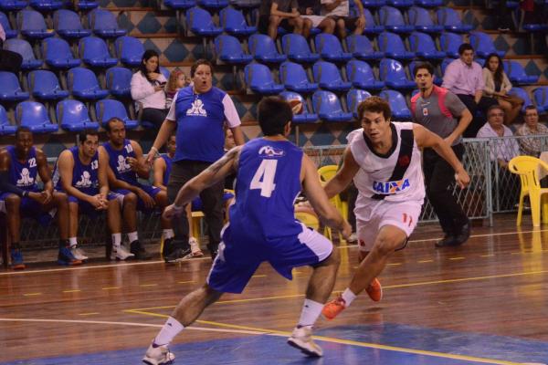 Marcellus marcou 15 pontos e deu 3 assistncias